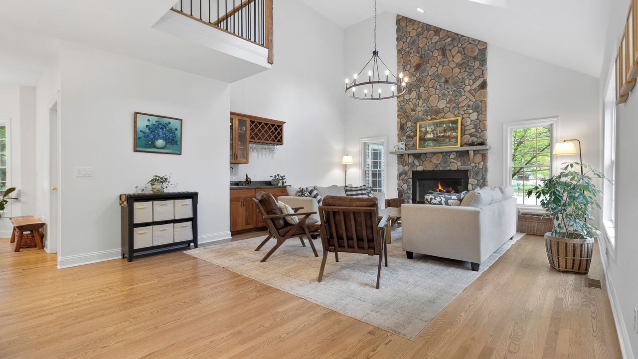 Photo of Livingroom in Greenfield Center