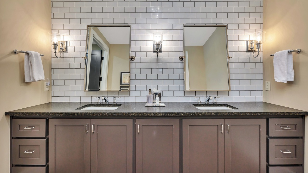 Photo of Bathroom in Nahunta
