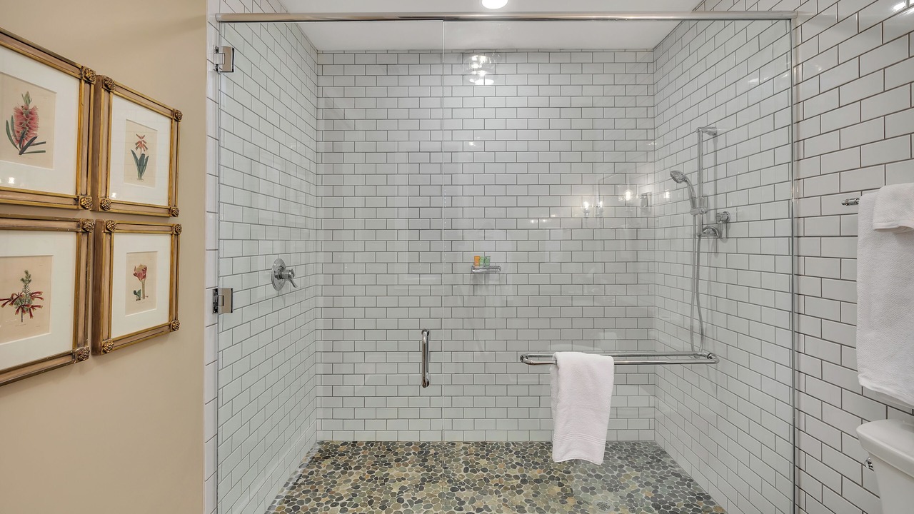 Photo of Bathroom in Nahunta