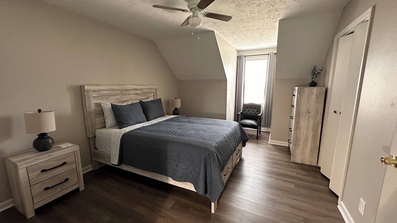 Photo of Bedroom in Lawrenceville