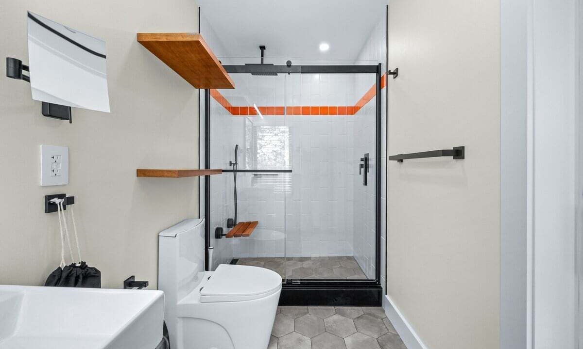 Photo of Bathroom in Bluff Point
