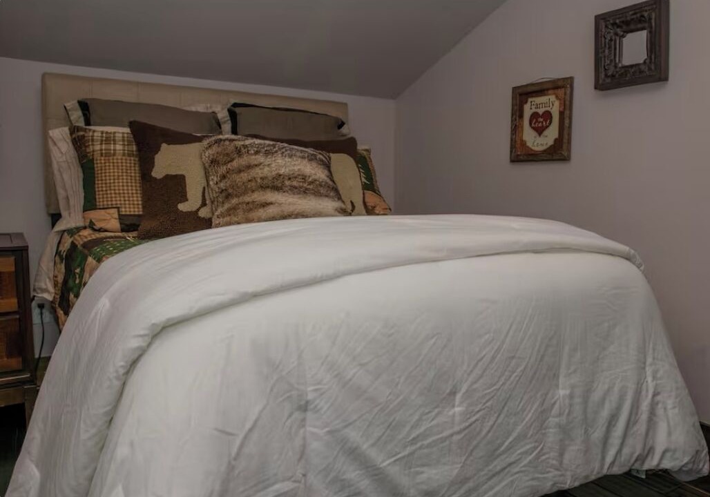 Photo of Bedroom in Broadalbin