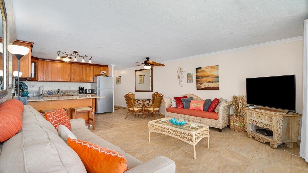 Photo of Livingroom in Punaluu