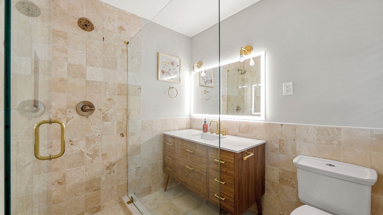 Photo of Bathroom in Church Street