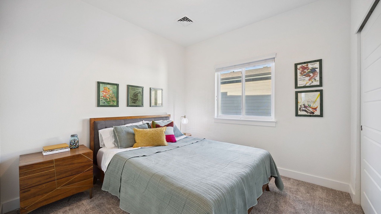 Photo of Bedroom in Old Town North