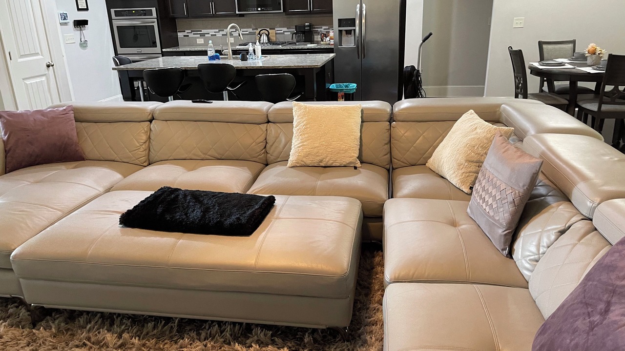 Photo of Livingroom in Cliftondale