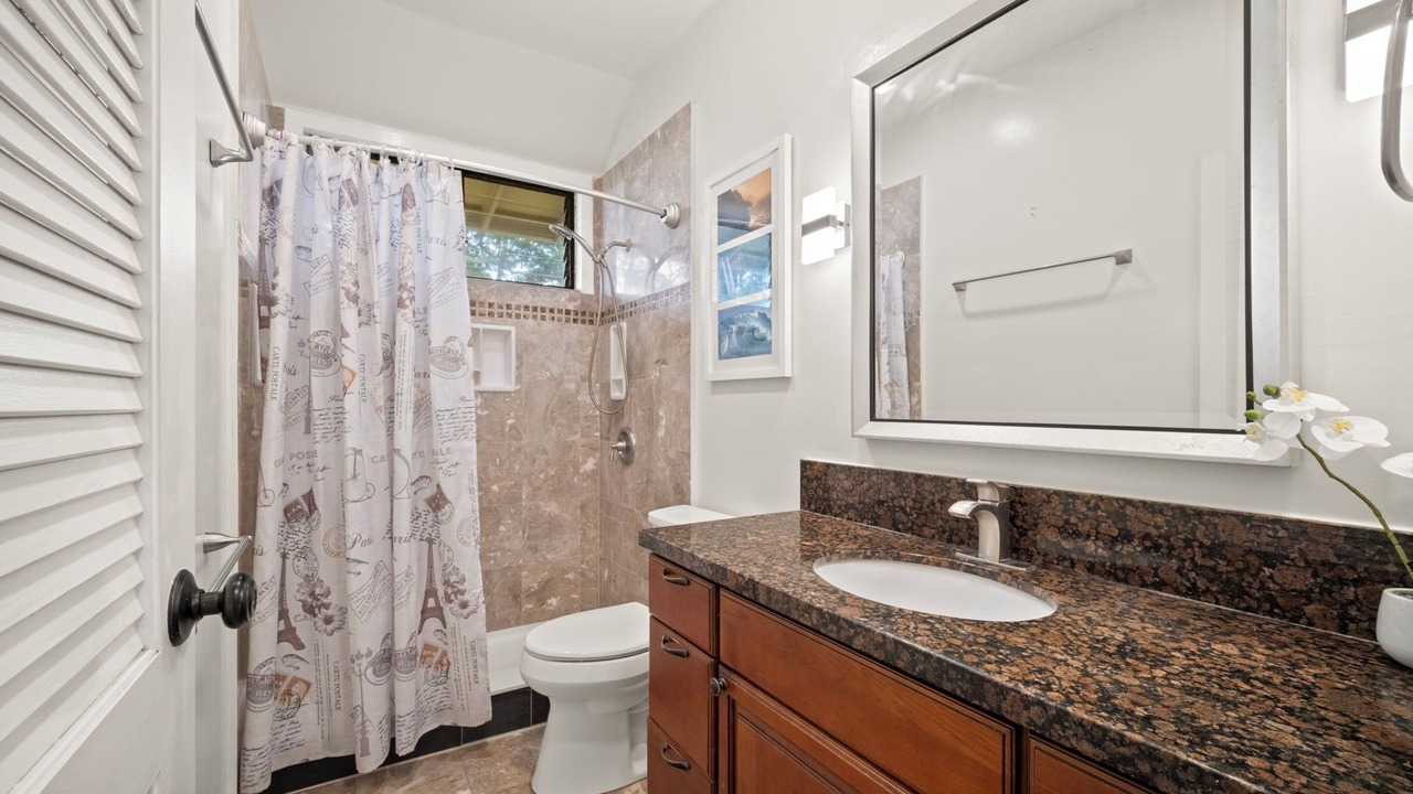 Photo of Bathroom in Wailua