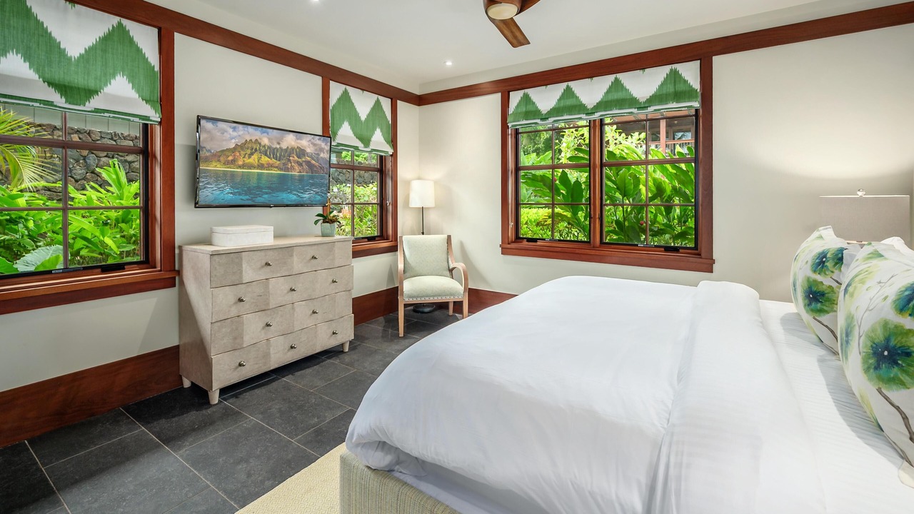 Photo of Bedroom in Poipu