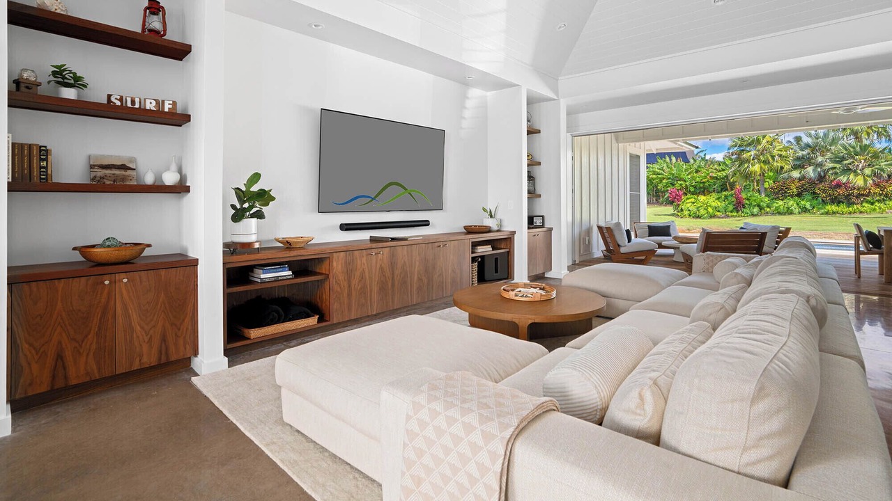 Photo of Bedroom in Poipu