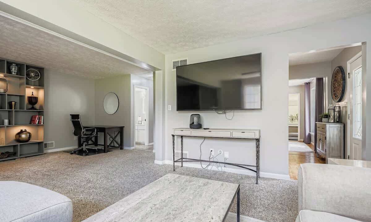 Photo of Livingroom in East Cobb
