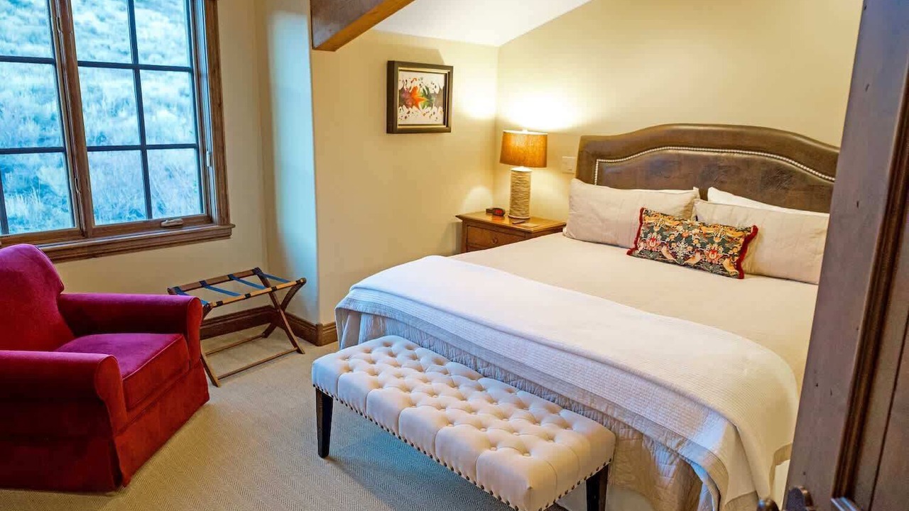 Photo of Bedroom in Park Meadows