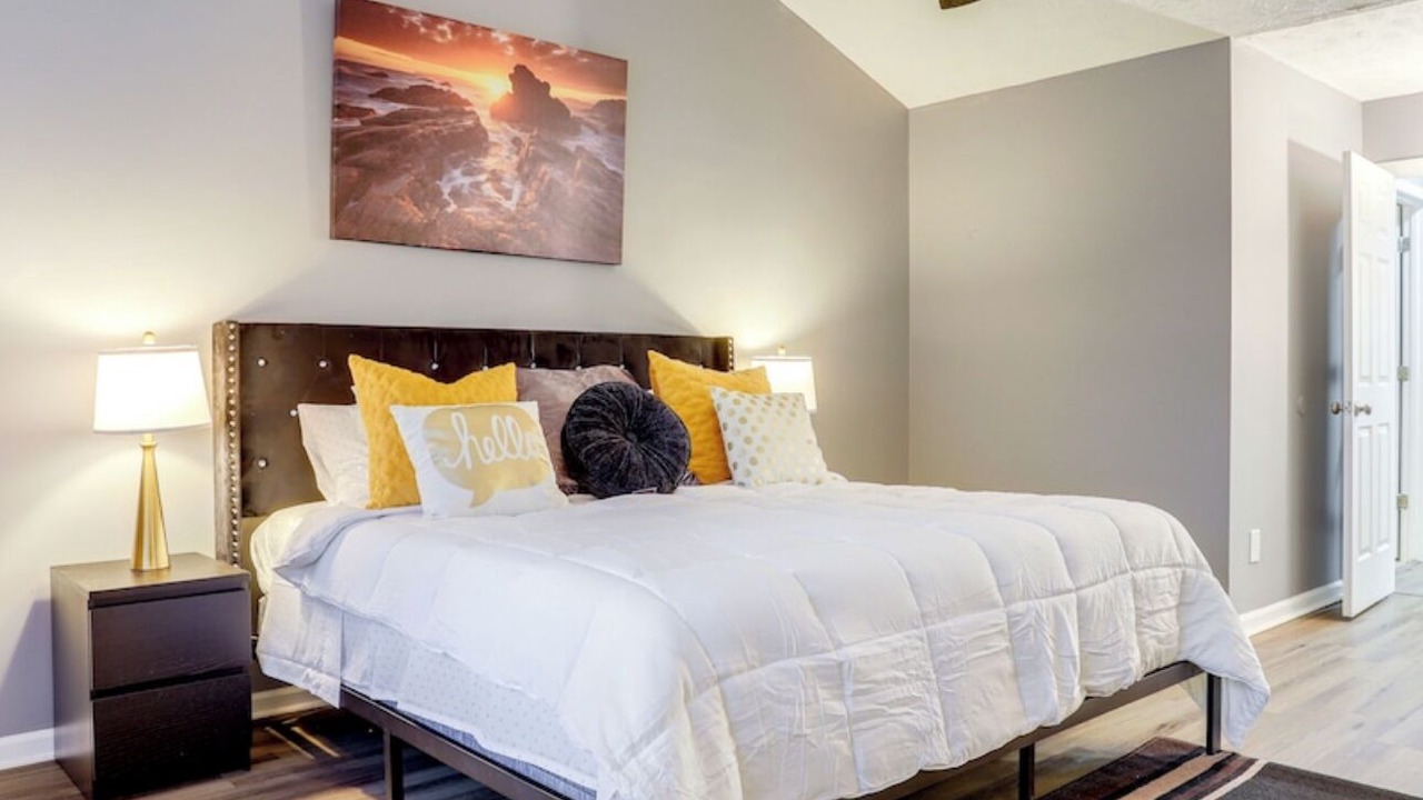 Photo of Bedroom in Lawrenceville