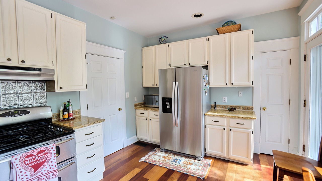 Photo of Kitchen in Candler Park