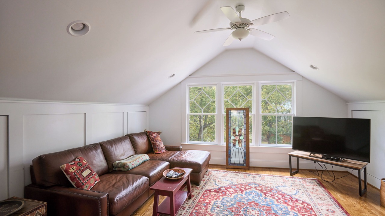 Photo of Livingroom in Candler Park