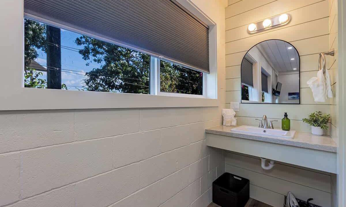 Photo of Bathroom in Wailuku