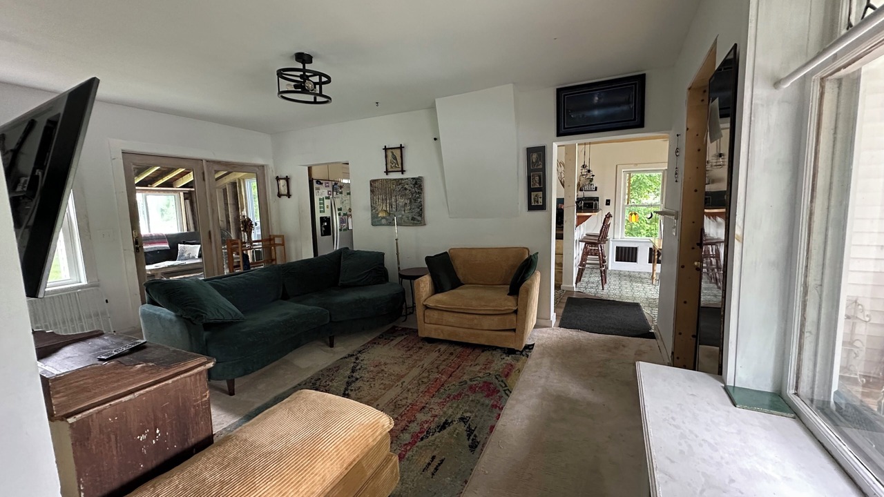 Photo of Livingroom in North Bennington Historic District