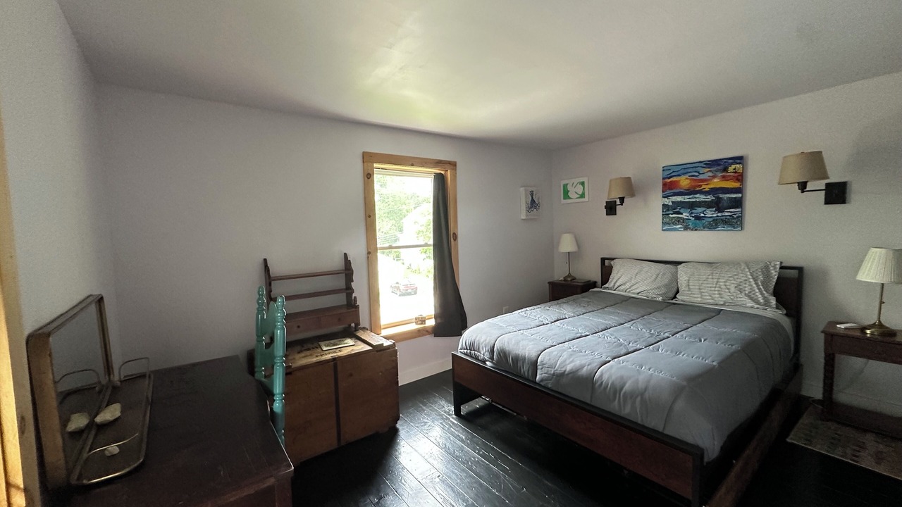 Photo of Bedroom in North Bennington Historic District