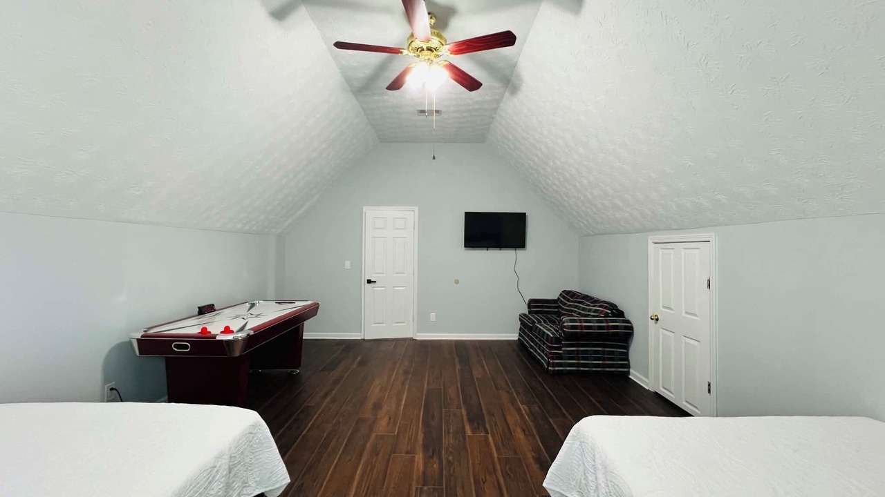 Photo of Bedroom in Grayson