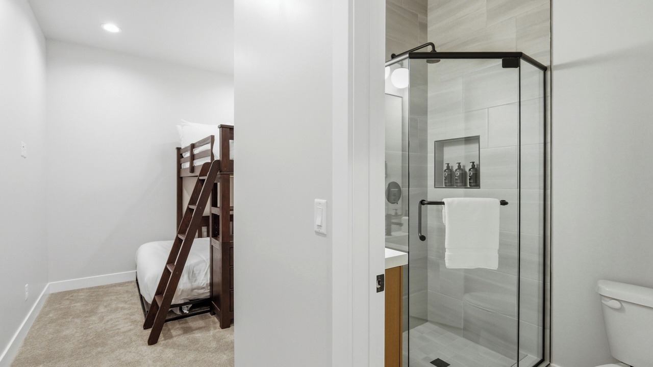 Photo of Bathroom in Hideout