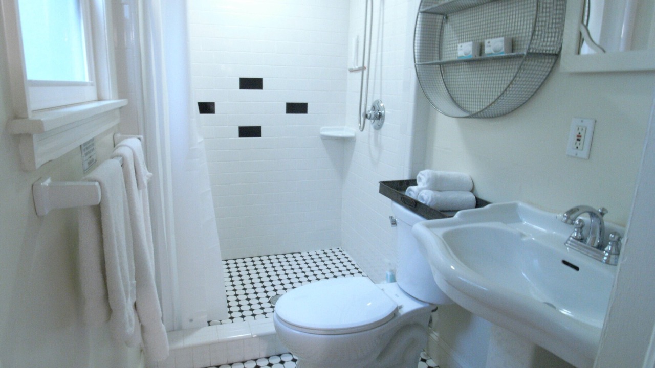 Photo of Bathroom in Virginia Highland