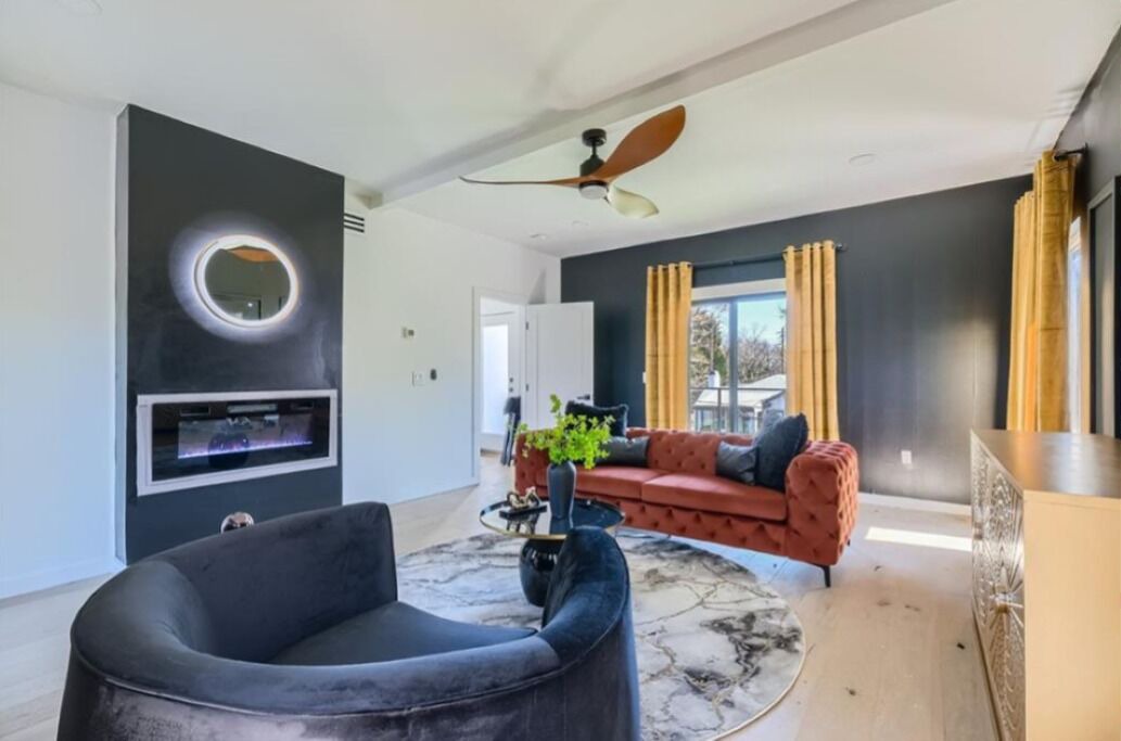 Photo of Livingroom in Pittsburgh