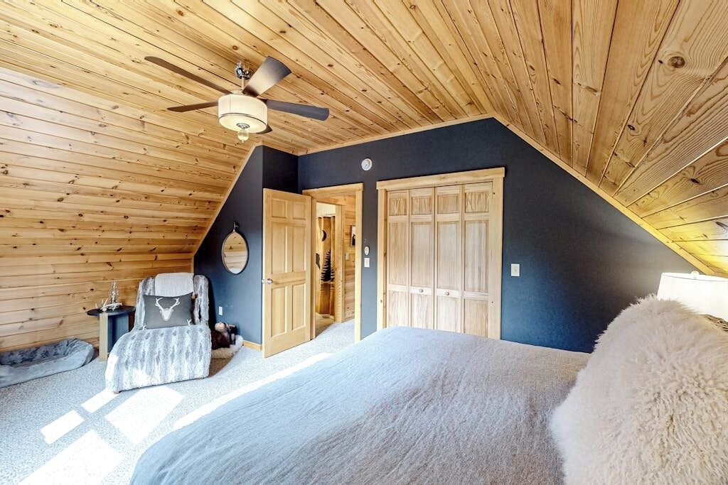 Photo of Bedroom in Rumford Center