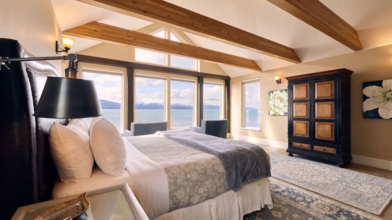 Photo of Bedroom in Homer