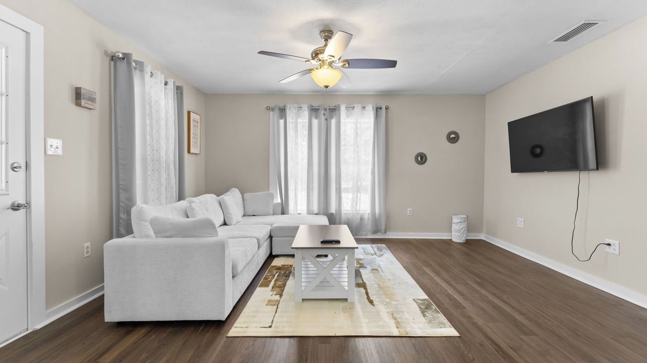 Photo of Livingroom in Fort White