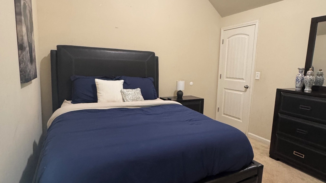 Photo of Bedroom in Cliftondale