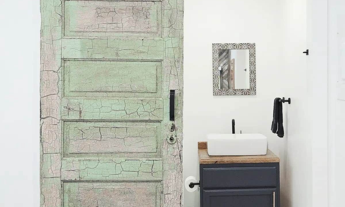 Photo of Bathroom in East Point