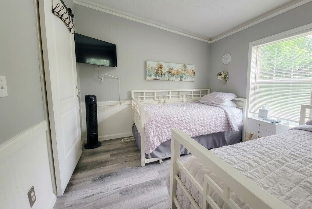 Photo of Bedroom in Seneca Falls