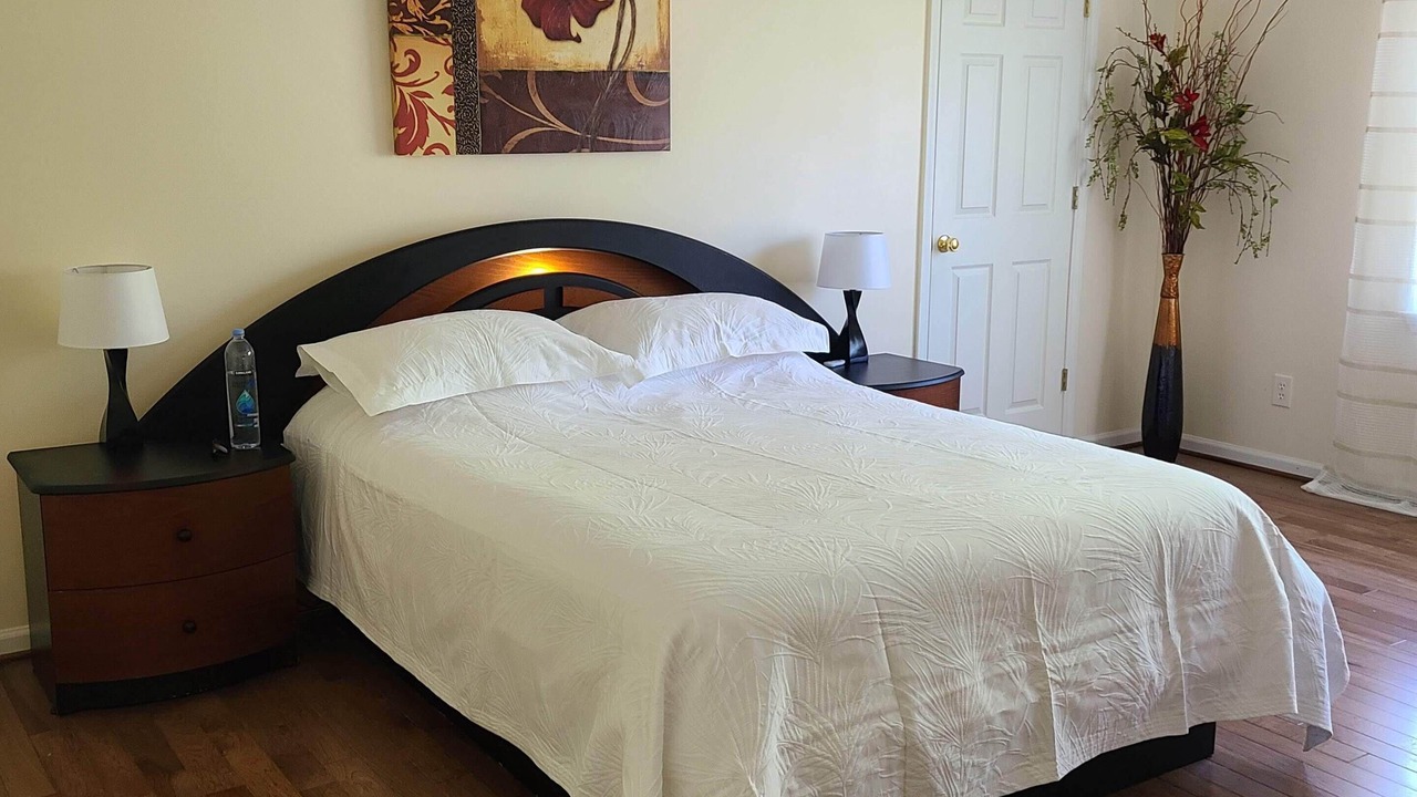 Photo of Bedroom in Johns Creek