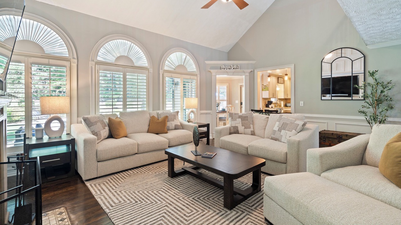 Photo of Livingroom in Grayson