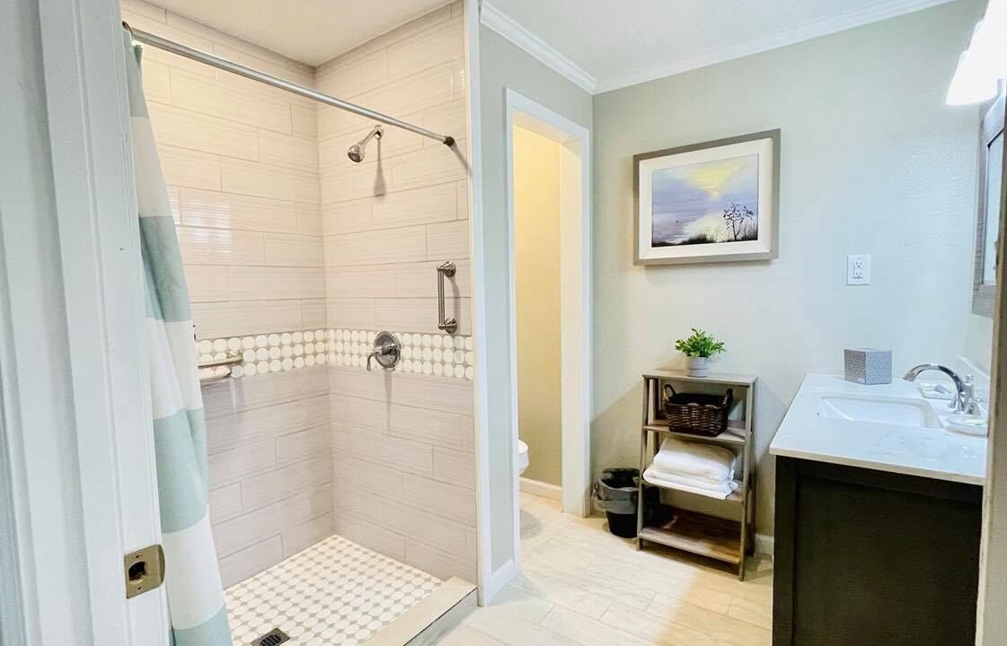 Photo of Bathroom in Lyons