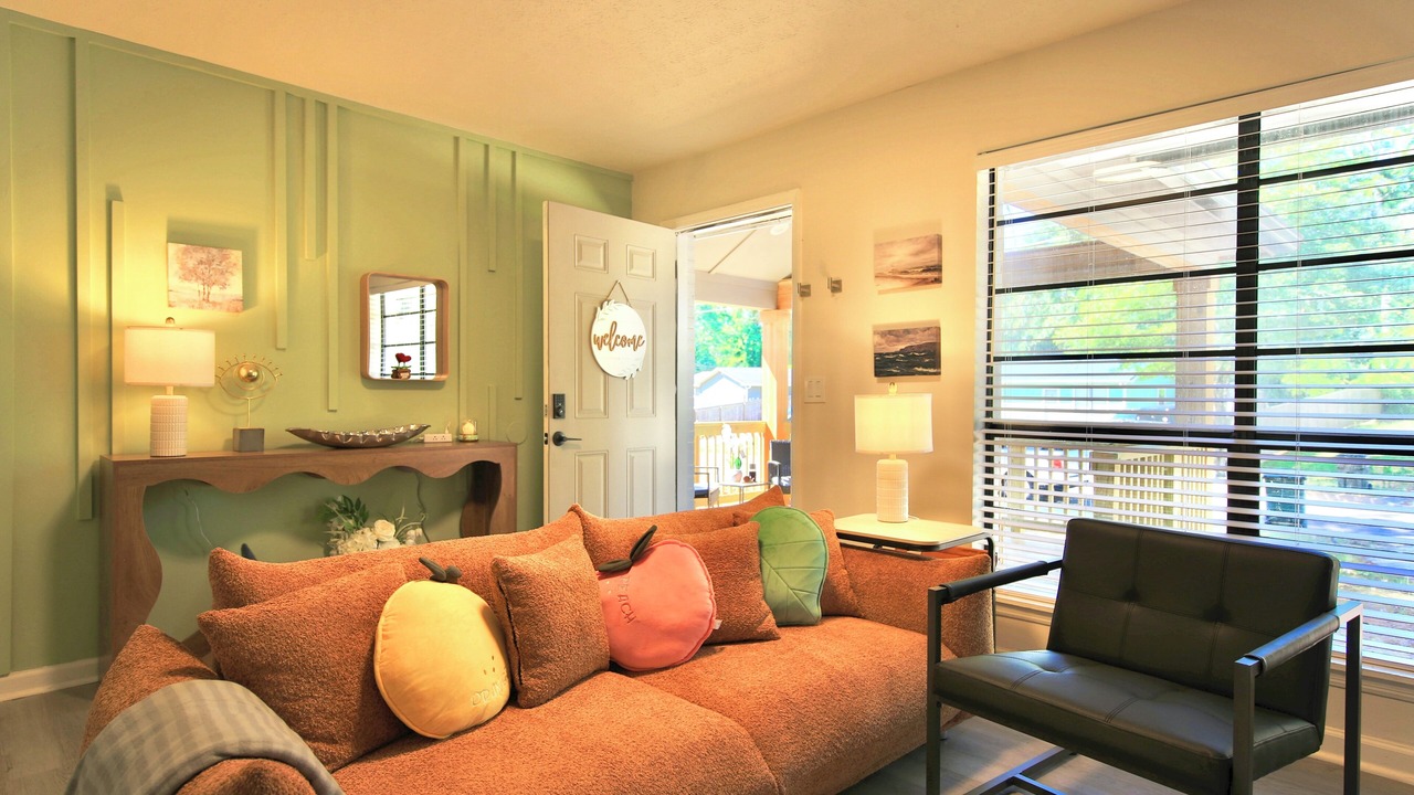 Photo of Livingroom in Covington
