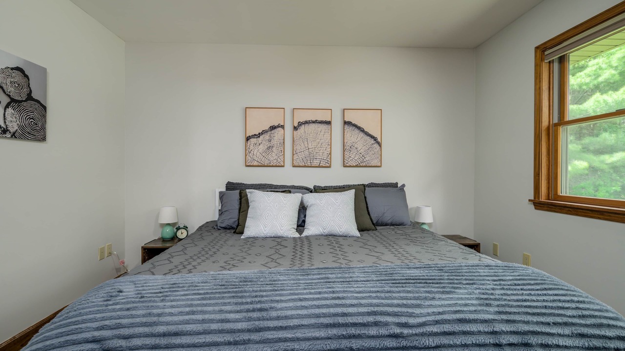 Photo of Bedroom in Gloversville