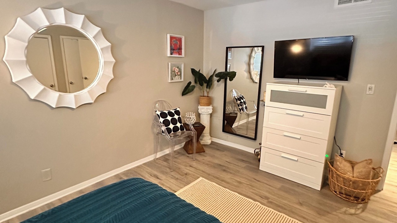 Photo of Bedroom in Loring Heights