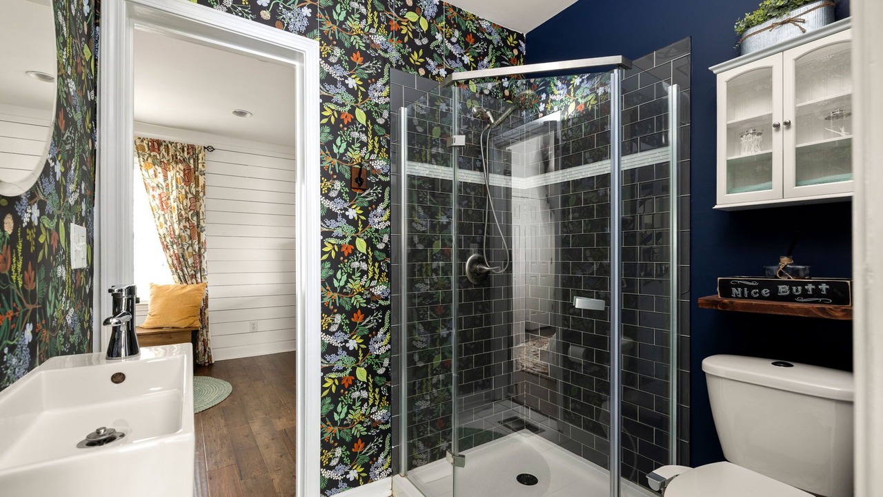 Photo of Bathroom in East Side