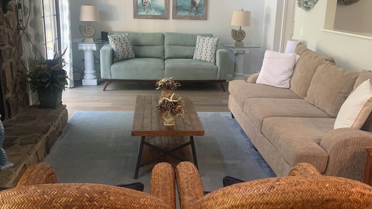 Photo of Livingroom in East Arlington