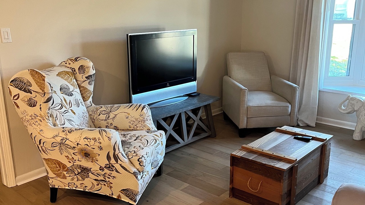 Photo of Livingroom in Dolphin's Cove