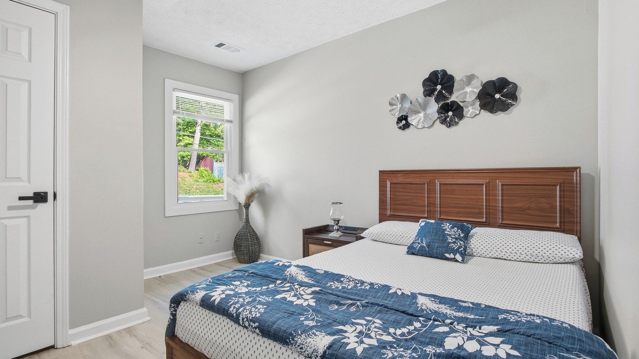 Photo of Bedroom in Doraville