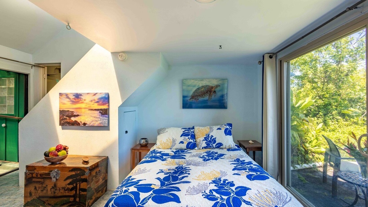 Photo of Bedroom in Haiku