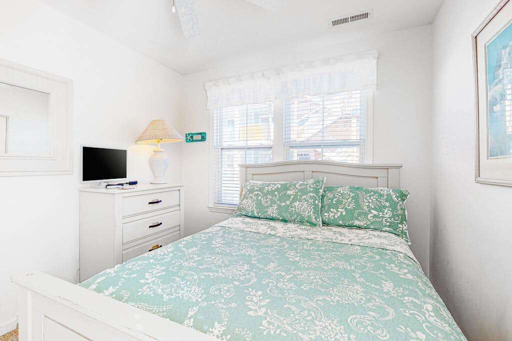 Photo of Bedroom in Sunset Island