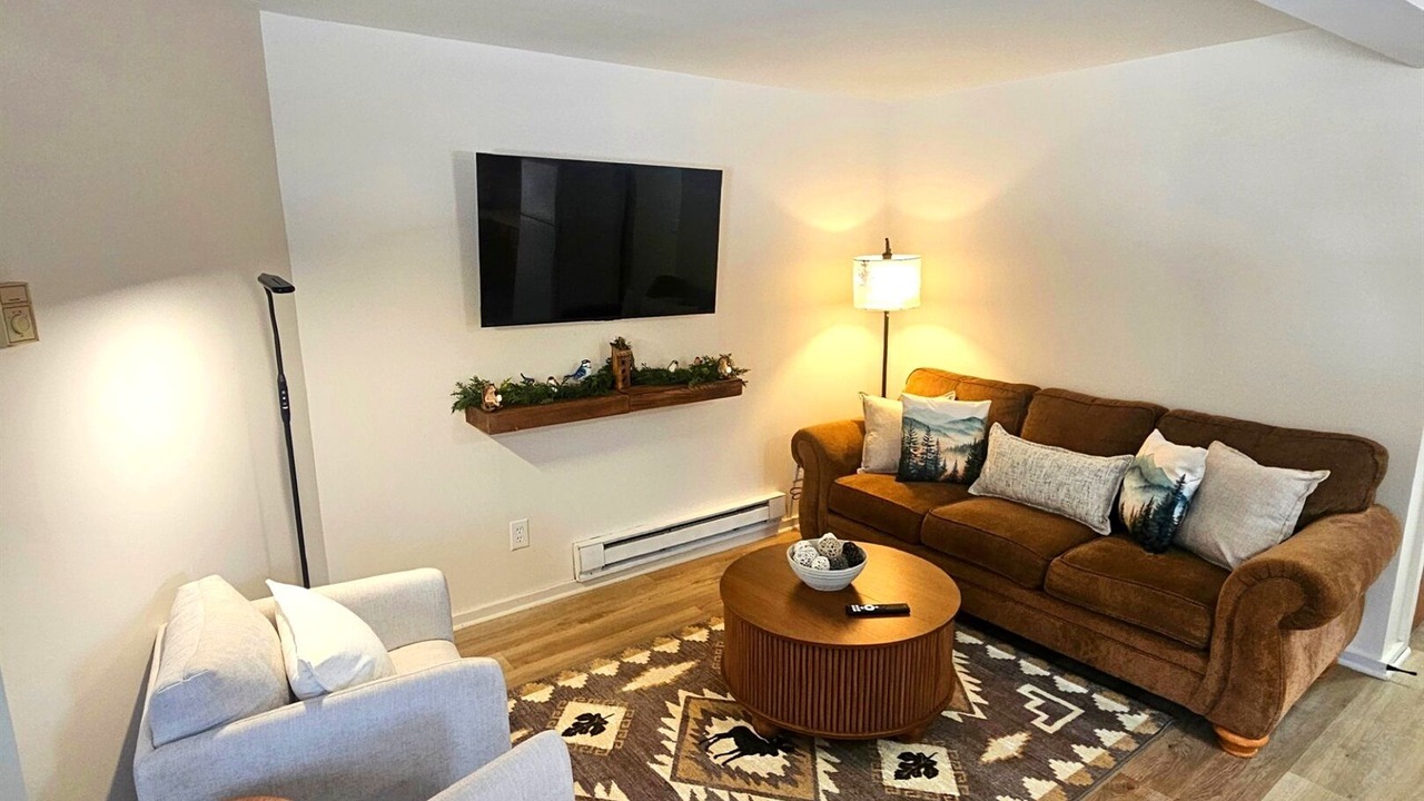 Photo of Livingroom in Brant Lake