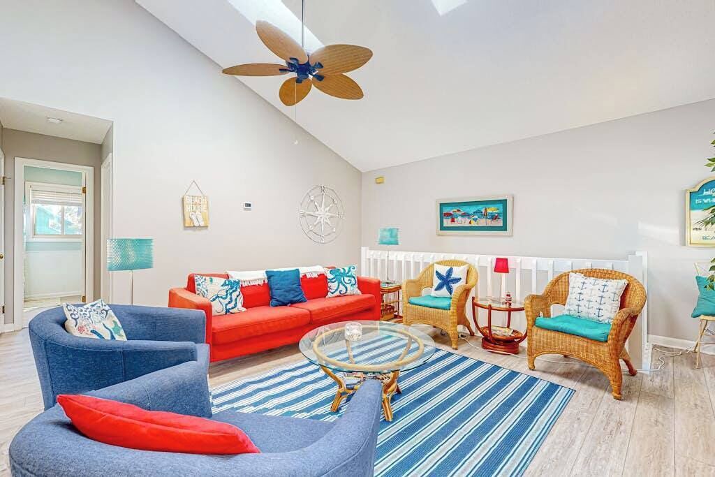 Photo of Livingroom in Sandpiper Pines