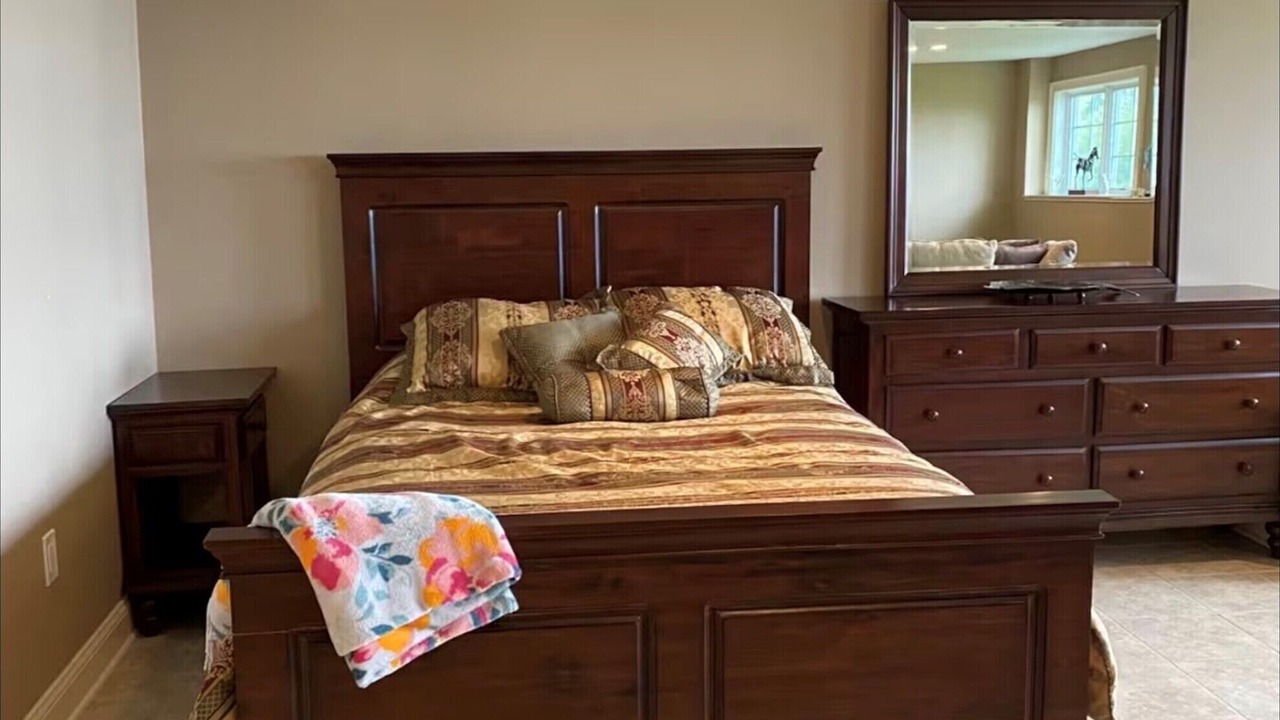 Photo of Bedroom in Saratoga Springs