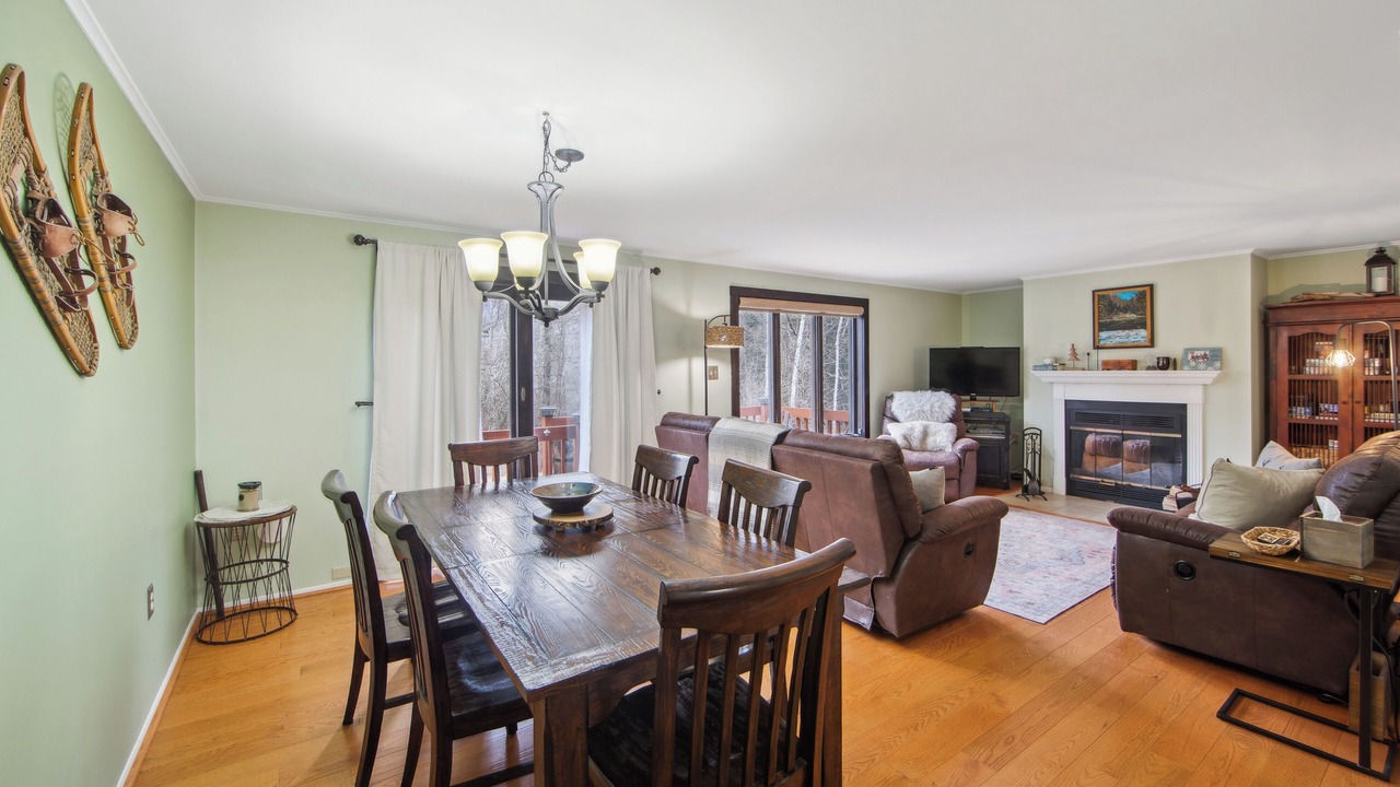 Photo of Livingroom in North Creek
