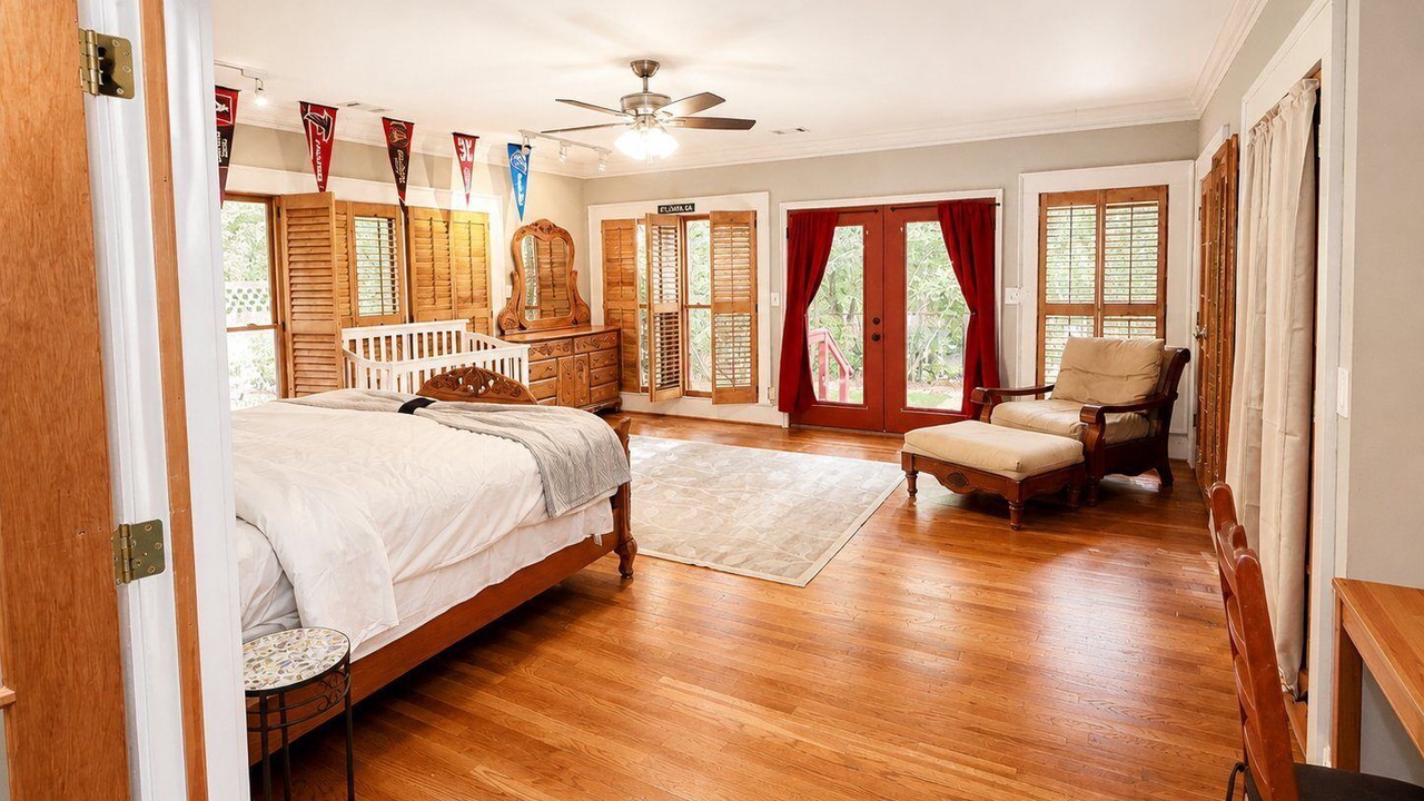 Photo of Bedroom in Westside