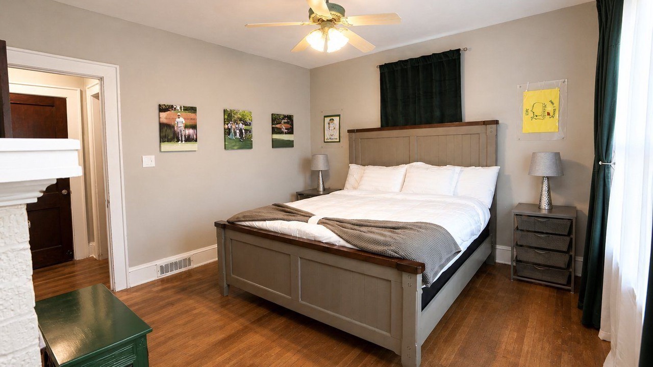 Photo of Bedroom in Westside