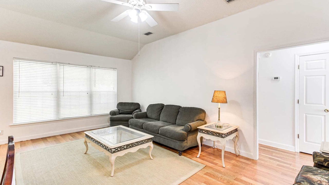 Photo of Livingroom in Brunswick